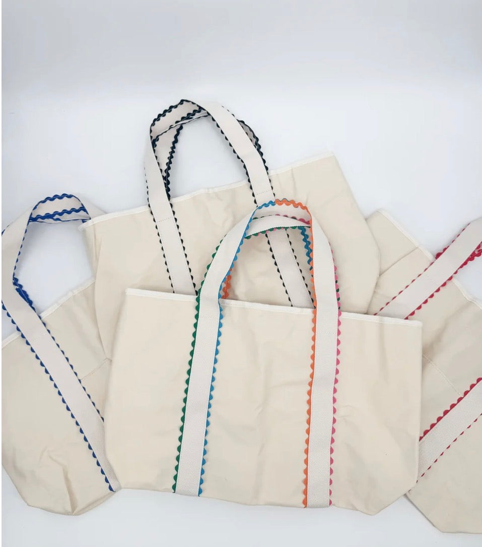 Ric Rac Scallop Canvas Tote